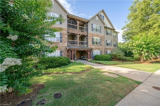 4732 Tatton Park Cir Unit 2B, Winston Salem, NC 27103