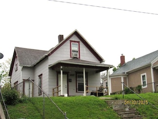 1027 Barnett Ave, Kansas City, KS 66102