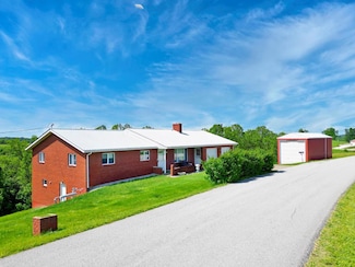 2581 Limestone Ridge, New Martinsville, WV 26155