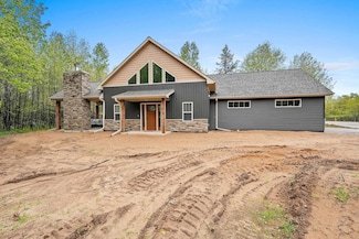 104 Timber Run, Crivitz, WI 54114