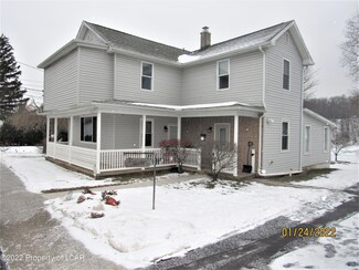 22 Main St, Pittston, PA 18640