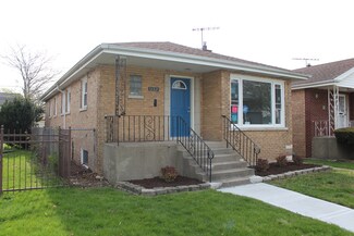 12321 S Green St, Calumet Park, IL 60827