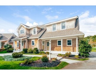 199 Western Ave Unit B, Essex, MA 01929