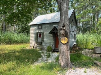 20250 Deep Creek Rd, Onancock, VA 23417