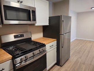 136 Mammoth Rd Unit 25, Hooksett, NH 03106