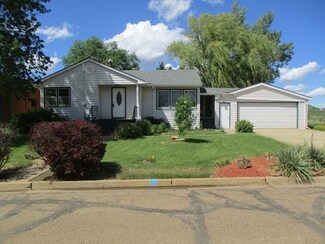 330 2nd Ave E, Carson, ND 58529