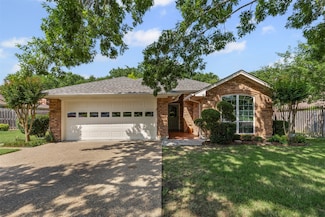 1505 Hyde Park Blvd, Cleburne, TX 76033