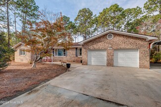 1883 Salisbury Rd, Southport, NC 28461