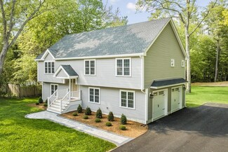 14 Harvard St, Pembroke, MA 02359