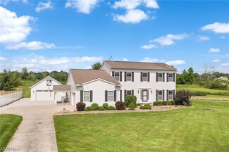 11855 Chamberlain Rd, Aurora, OH 44202