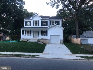 126 Pine Ave, Runnemede, NJ 08078