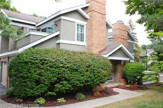 6651 Hearthside Ct Unit 1, West Bloomfield, MI 48322