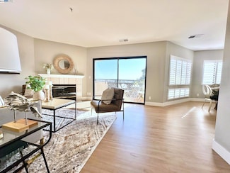 21239 Gary Dr Unit 112D, Castro Valley, CA 94546