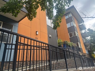 120 NW 39th St Unit 102, Seattle, WA 98107