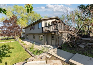 301 S 18th St, La Grande, OR 97850
