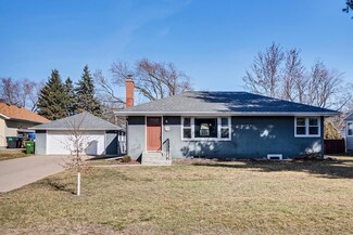 1725 Stanbridge Ave, Saint Paul, MN 55113