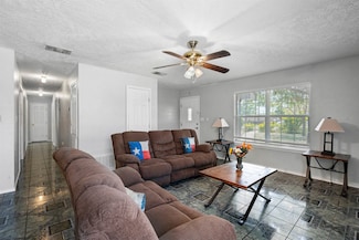 201 Edward Dr, Del Rio, TX 78840