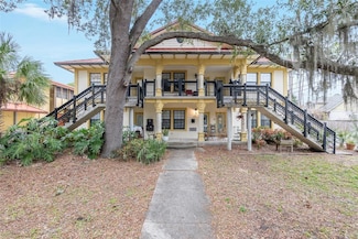 110 NE 10th Ave Unit D, Gainesville, FL 32601