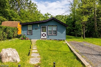 3 Brook Ln, Sussex, NJ 07461