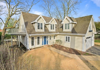 W3314 Burr Oak Dr, Lake Geneva, WI 53147