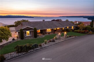 700 S Marine Hills Way, Federal Way, WA 98003