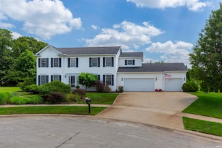 13652 Ravenwood Dr, Granger, IN 46530