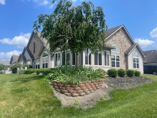 123 Colonial Woods Dr, Mount Vernon, OH 43050