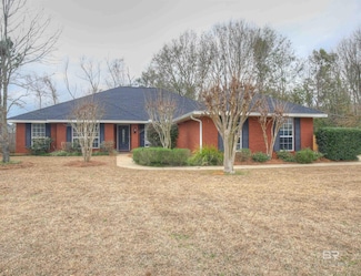 139 Destrehan Rd, Fairhope, AL 36532