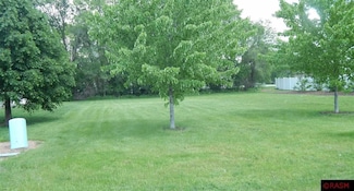 1503 Winona St, Saint Peter, MN 56082