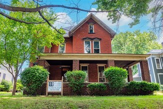 234 S 3rd St, Coshocton, OH 43812