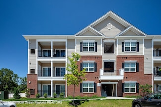 427 Stallion Cir W, Toms River, NJ 08755