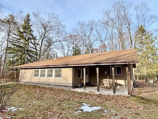 1479 Park Dr, Lewiston, MI 49756