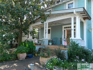 525 Maupas Ave, Savannah, GA 31401