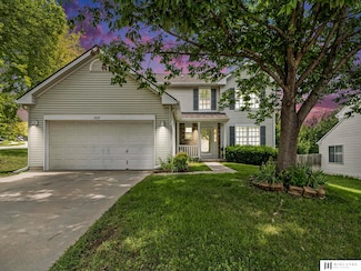 2934 Jason St, Bellevue, NE 68123