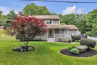 23 Blissdale Ave, Cumberland, RI 02864