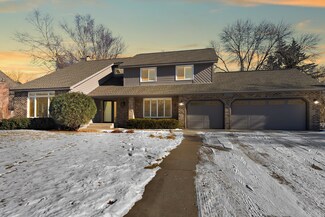 8899 Flesher Cir, Eden Prairie, MN 55347