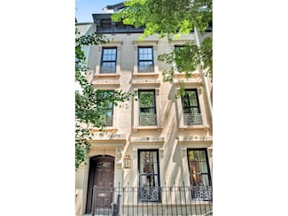 435 E 87th St, New York, NY 10128