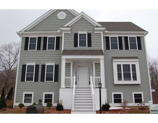 31 Osborne Hill Dr Unit 5, Salem, MA 01970