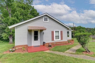 1900 Wards Ferry Rd, Lynchburg, VA 24502