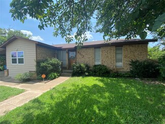 1303 Royal Ln, Cisco, TX 76437