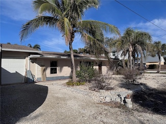10436 Raymond St, Englewood, FL 34224