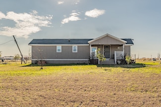 1080 Crow Ln, Terrell, TX 75161