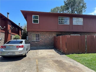 5633 Tullis Dr, New Orleans, LA 70131