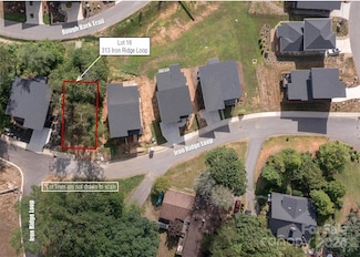 313 Iron Ridge Loop Unit 16, Asheville, NC 28806