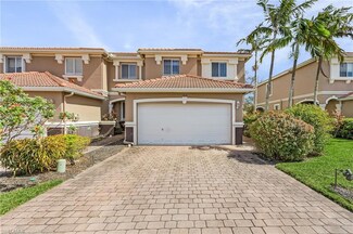 9826 Roundstone Cir, Fort Myers, FL 33967