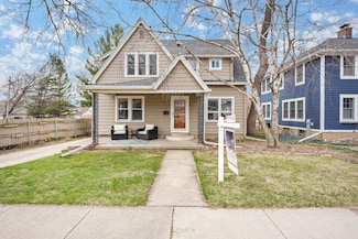 2538 Commonwealth Ave, Madison, WI 53711