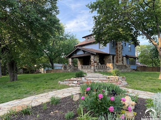 646 Missouri St, Lawrence, KS 66044