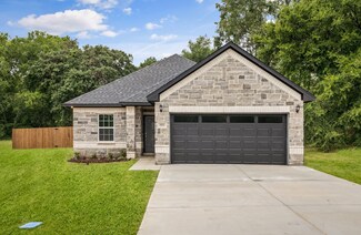 301 Kalura Way, Tool, TX 75143