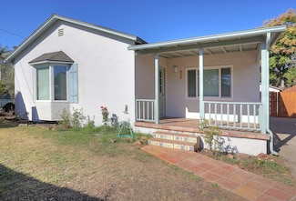 828 Alberta Ave, Santa Barbara, CA 93101