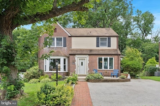 1705 Green Valley Rd, Havertown, PA 19083